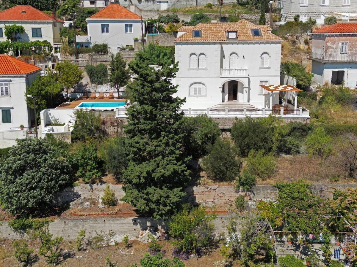 Captain's View Seaview & Pool Villa *