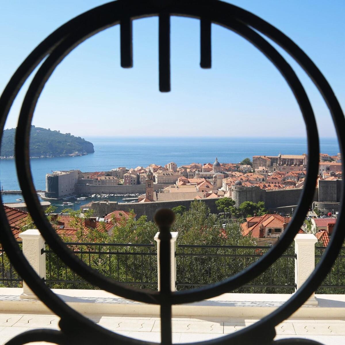 Vila Captain's View Seaview & Pool *