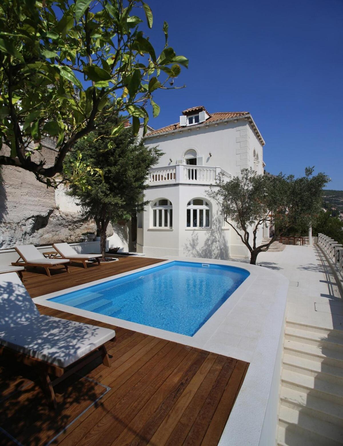 Captain's View Seaview & Pool Vila Dubrovnik